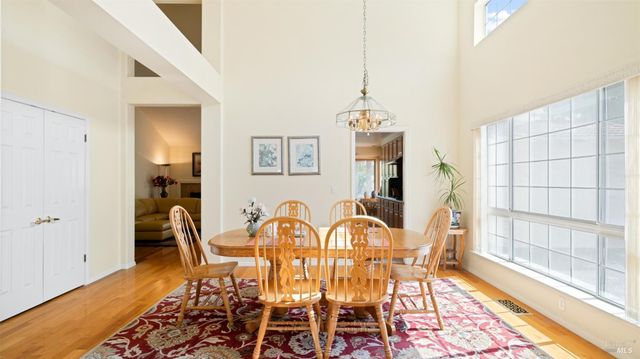 124 Cannes Ct, Fairfield, CA 94534