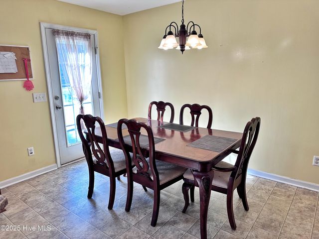 202 Scout Lane, Chinquapin, NC 28521