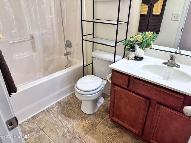 202 Scout Lane, Chinquapin, NC 28521