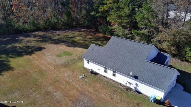 202 Scout Lane, Chinquapin, NC 28521