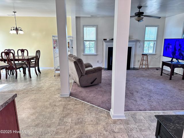 202 Scout Lane, Chinquapin, NC 28521