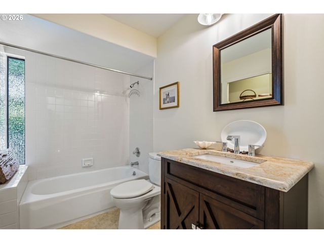31670 Sw ARBOR GLEN Loop, Wilsonville, OR 97070