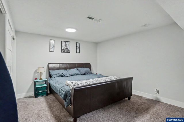 1450 Beaumont Dr NW, Salem, OR 97304