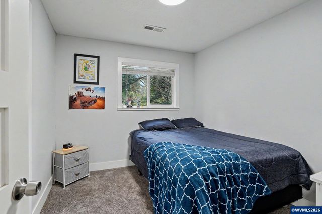 1450 Beaumont Dr NW, Salem, OR 97304