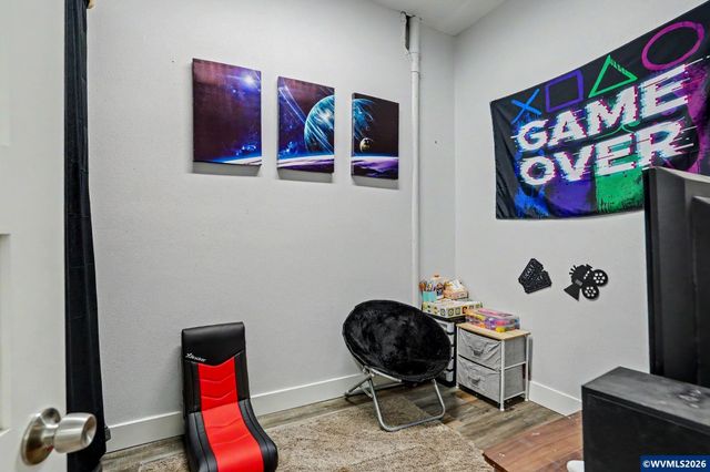 1450 Beaumont Dr NW, Salem, OR 97304