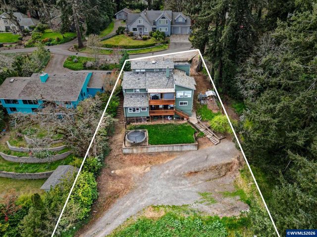 1450 Beaumont Dr NW, Salem, OR 97304