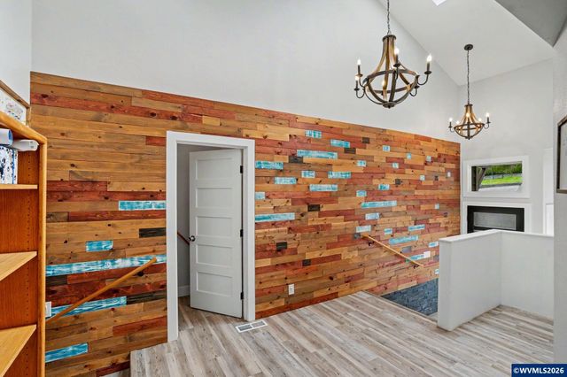 1450 Beaumont Dr NW, Salem, OR 97304