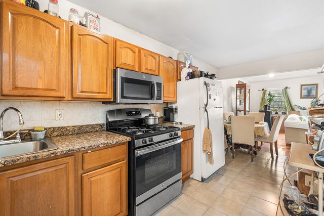 154 Pulaski Street, New York City, NY 11206