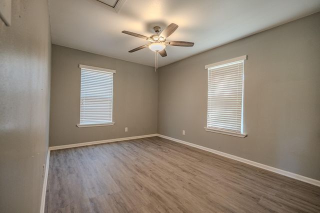 5107 Sycamore Avenue, Pasadena, TX 77503