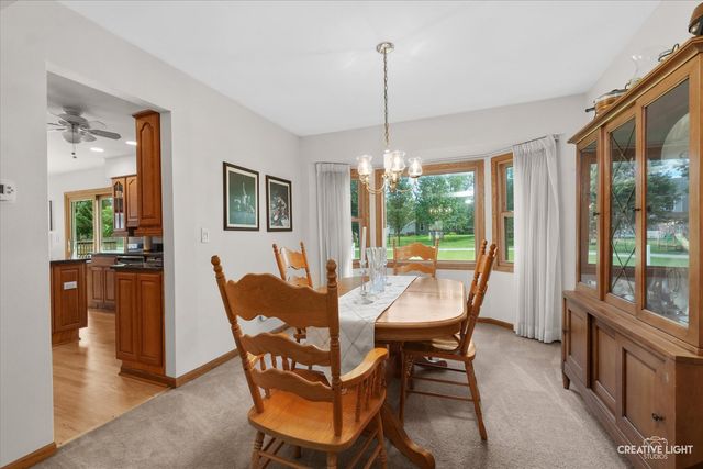 78 Forestview Lane, Aurora, IL 60502