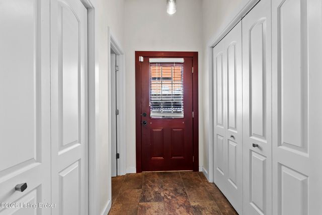 1825 Sherwood Ave, Louisville, KY 40205