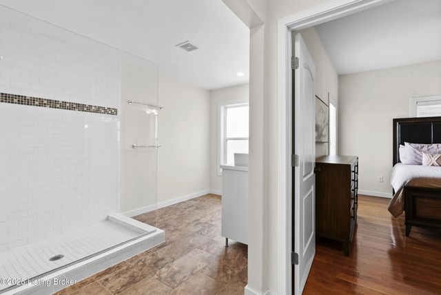 1825 Sherwood Ave, Louisville, KY 40205