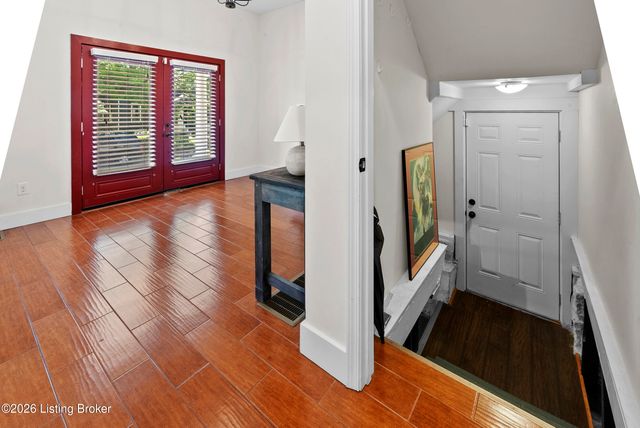 1825 Sherwood Ave, Louisville, KY 40205