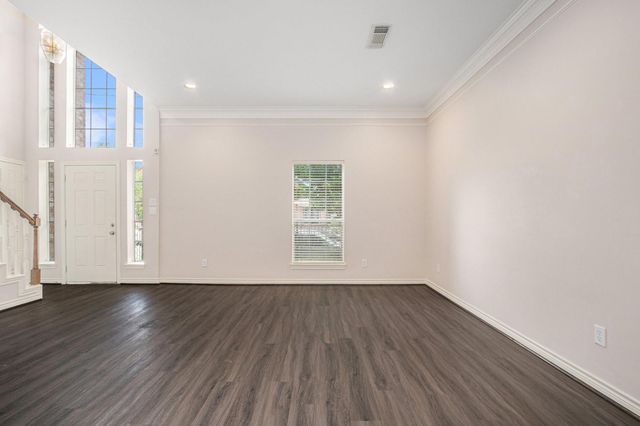 5001 Jackson Street, Houston, TX 77004