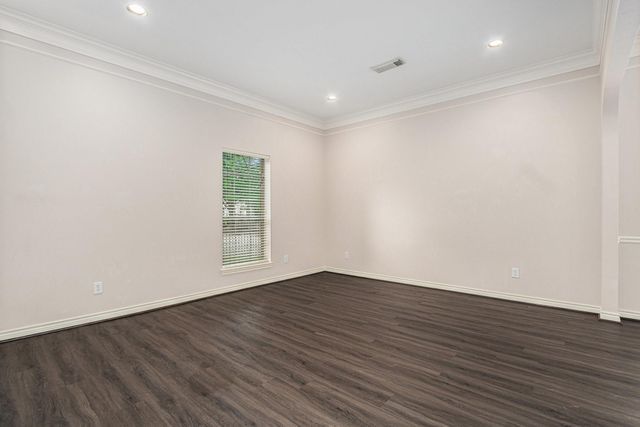 5001 Jackson Street, Houston, TX 77004