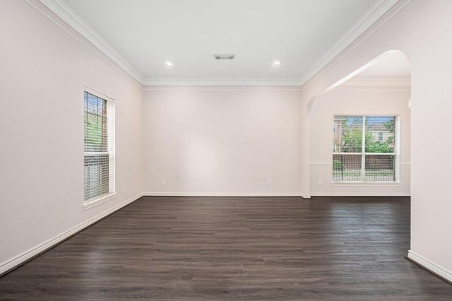 5001 Jackson Street, Houston, TX 77004