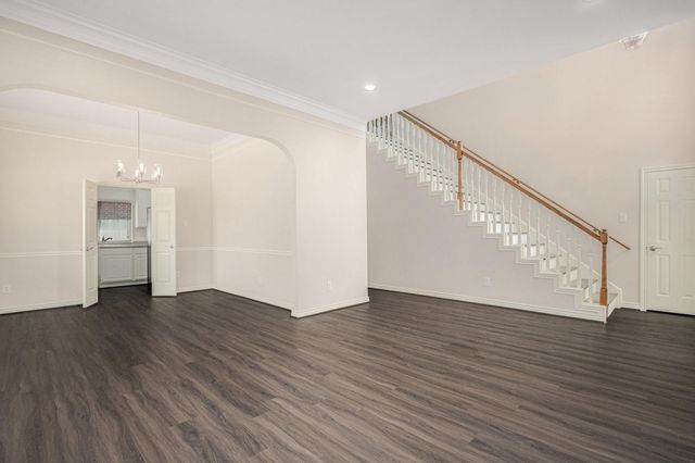 5001 Jackson Street, Houston, TX 77004