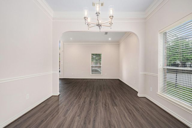 5001 Jackson Street, Houston, TX 77004
