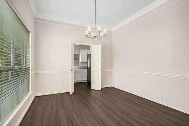 5001 Jackson Street, Houston, TX 77004