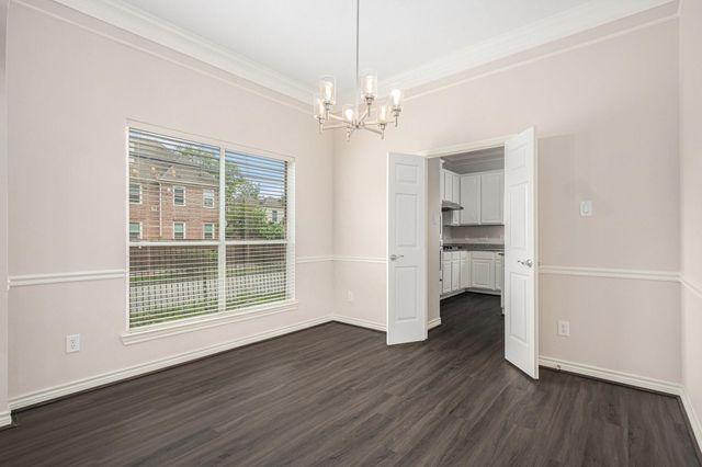 5001 Jackson Street, Houston, TX 77004