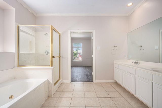 5001 Jackson Street, Houston, TX 77004