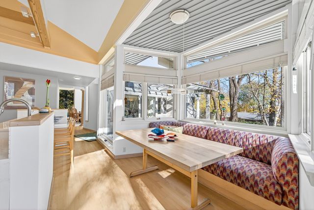 555 Montcalm Place, Saint Paul, MN 55116