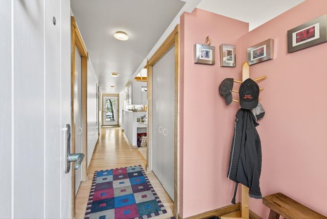 555 Montcalm Place, Saint Paul, MN 55116