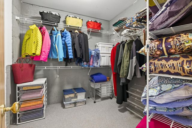 555 Montcalm Place, Saint Paul, MN 55116