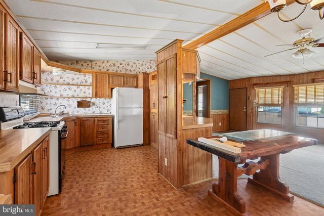 12 BREAKWATER PL, Cape May, NJ 08204
