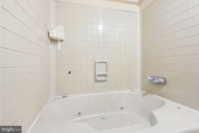 12 BREAKWATER PL, Cape May, NJ 08204