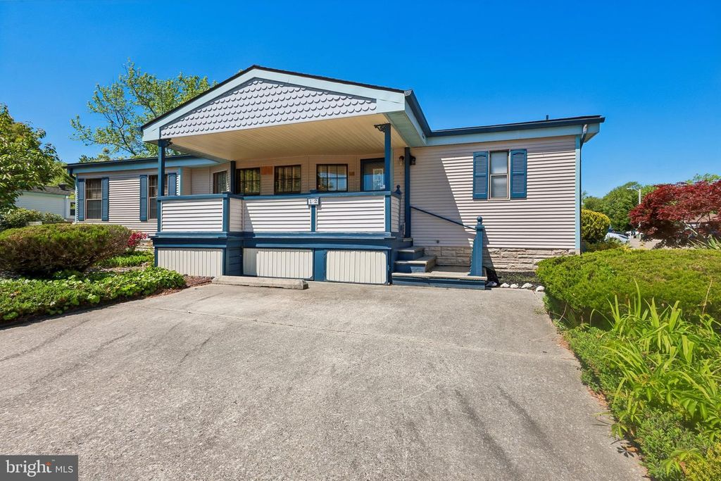 12 BREAKWATER PL, Cape May, NJ 08204