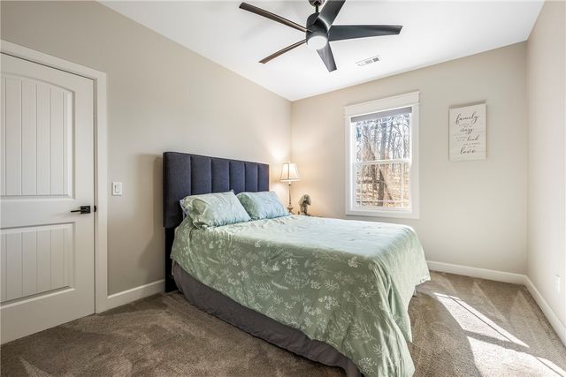 3 Greenlaw Lane, Bella Vista, AR 72715