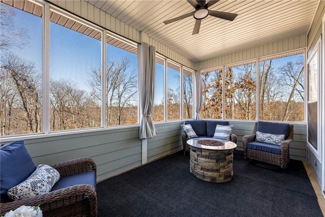 3 Greenlaw Lane, Bella Vista, AR 72715