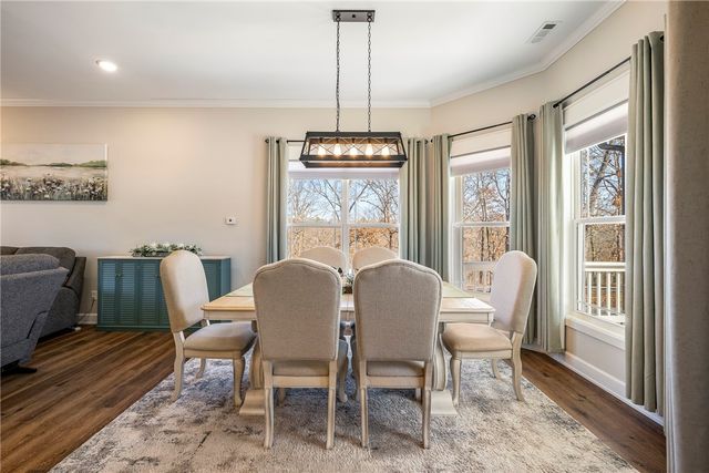 3 Greenlaw Lane, Bella Vista, AR 72715