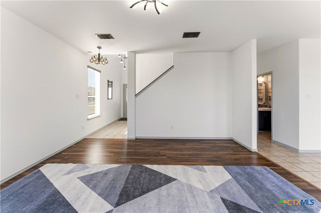 100 Serpentine Lane, Jarrell, TX 76537