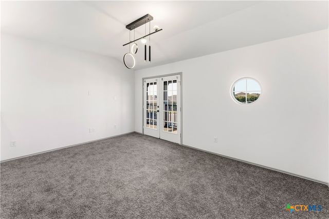 100 Serpentine Lane, Jarrell, TX 76537