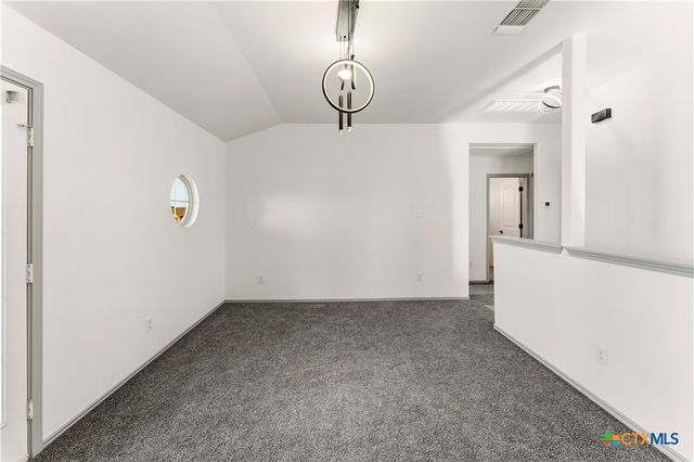 100 Serpentine Lane, Jarrell, TX 76537