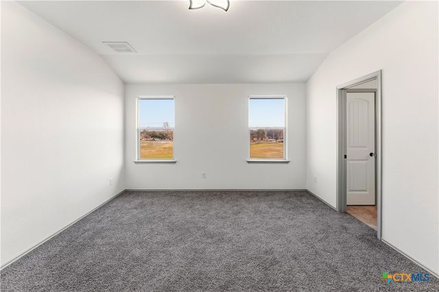 100 Serpentine Lane, Jarrell, TX 76537