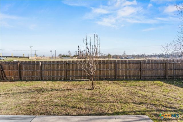 100 Serpentine Lane, Jarrell, TX 76537