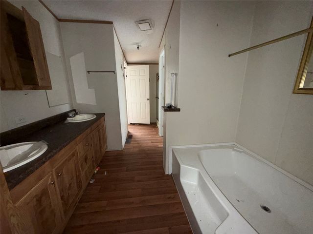 2528 County Road 531, Burleson, TX 76028