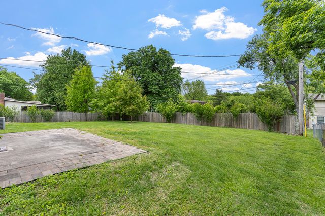 301 MUMFORD DR, Columbia, MO 65203