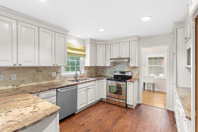 301 MUMFORD DR, Columbia, MO 65203