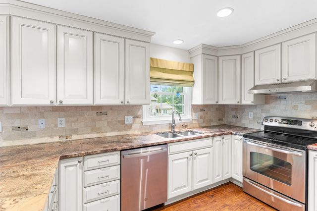 301 MUMFORD DR, Columbia, MO 65203