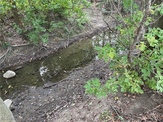 38751 Sugar Ridge Road, North Ridgeville, OH 44039