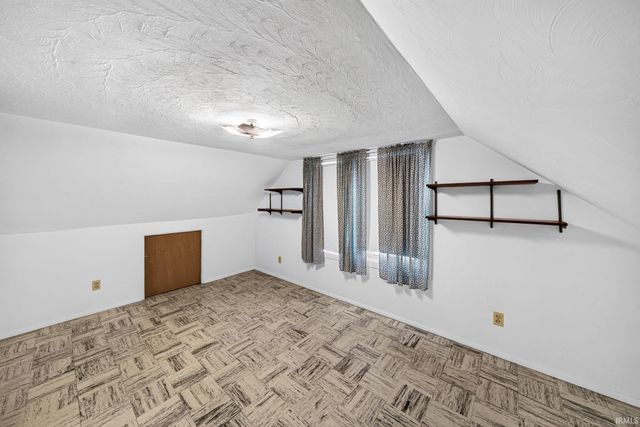 2121 Homewood Avenue, Mishawaka, IN 46544
