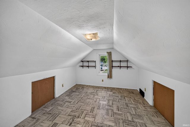 2121 Homewood Avenue, Mishawaka, IN 46544