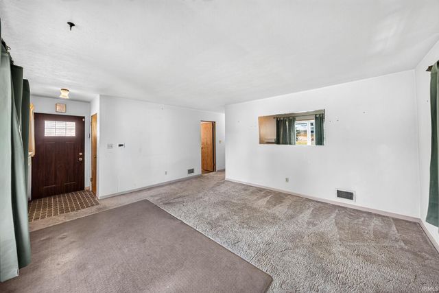 2121 Homewood Avenue, Mishawaka, IN 46544