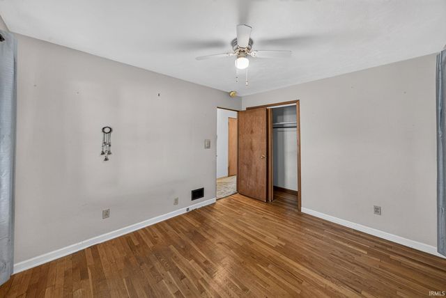 2121 Homewood Avenue, Mishawaka, IN 46544