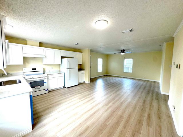 11730 Greenglen Drive, Houston, TX 77044