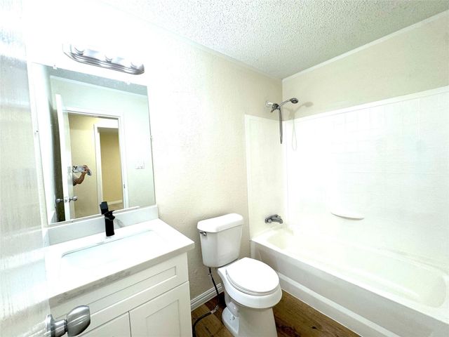 11730 Greenglen Drive, Houston, TX 77044